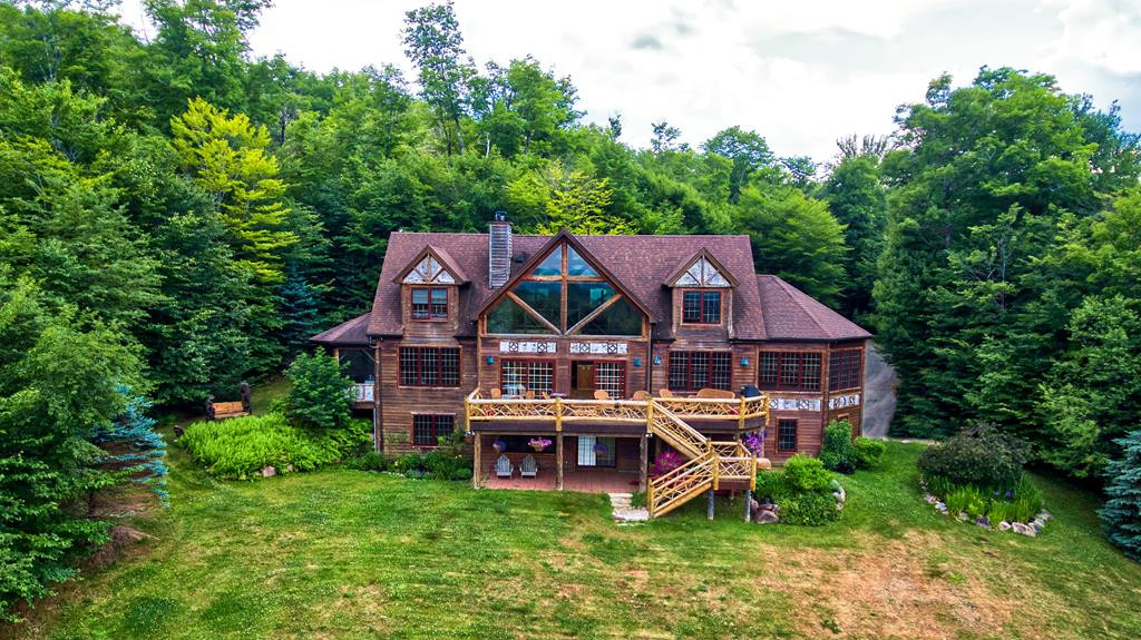 22 Theianoguen Way Lake Placid NY 12946
