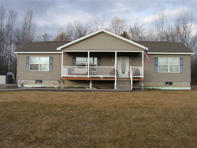 17 Washington Street Peru NY 12972