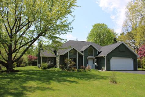13 Pine Ridge Drive Morrisonville NY 12962