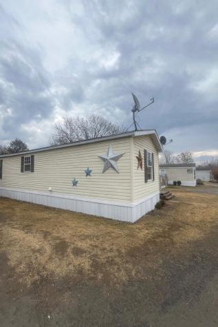 10 Debra Lane Plattsburgh NY 12901