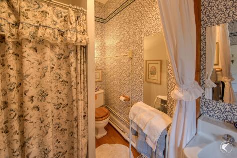 38 Highland Place Lake Placid NY 12946