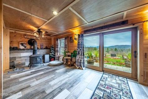 11 Maggie Dudley Road Crown Point NY 12928