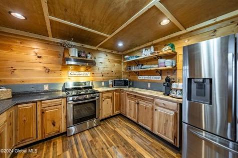 11 Maggie Dudley Road Crown Point NY 12928