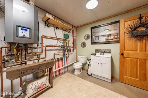 11 Maggie Dudley Road Crown Point NY 12928