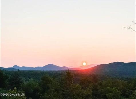 11 Maggie Dudley Road Crown Point NY 12928