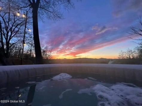 11 Maggie Dudley Road Crown Point NY 12928