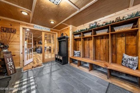 11 Maggie Dudley Road Crown Point NY 12928