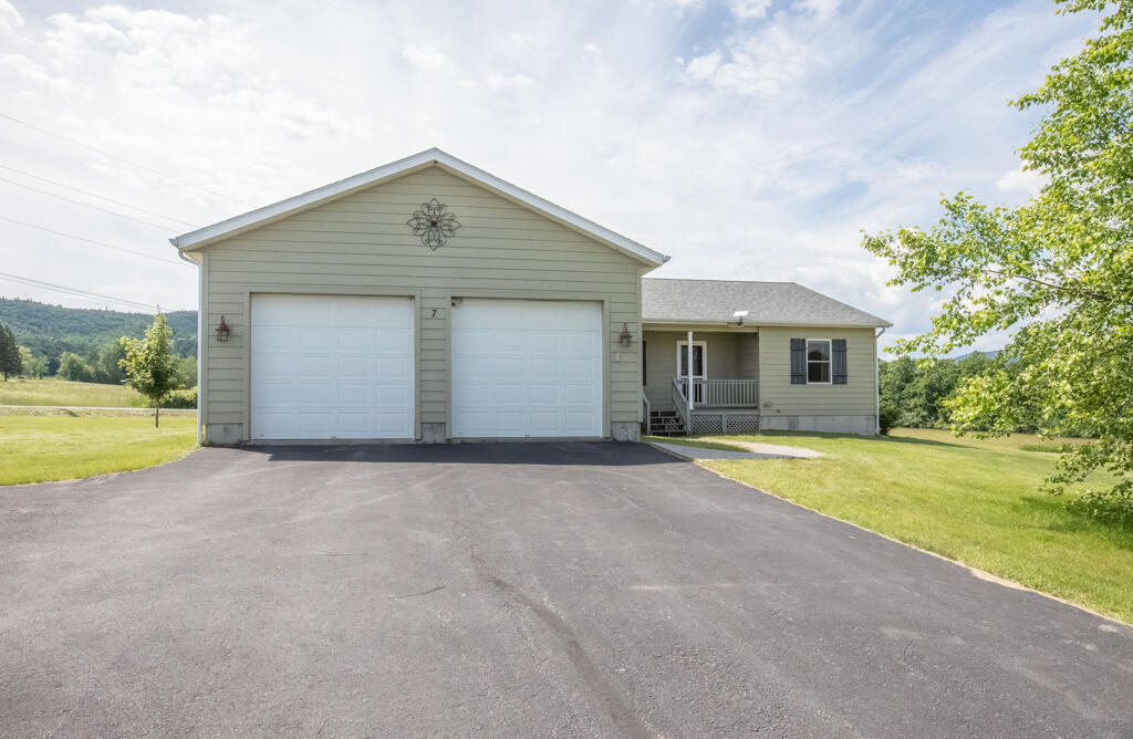 7 Robare Road Keeseville NY 12944