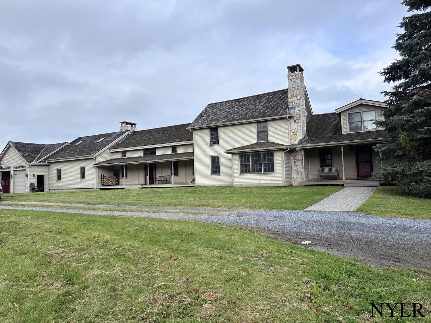 118 Middle Road Essex NY 12936