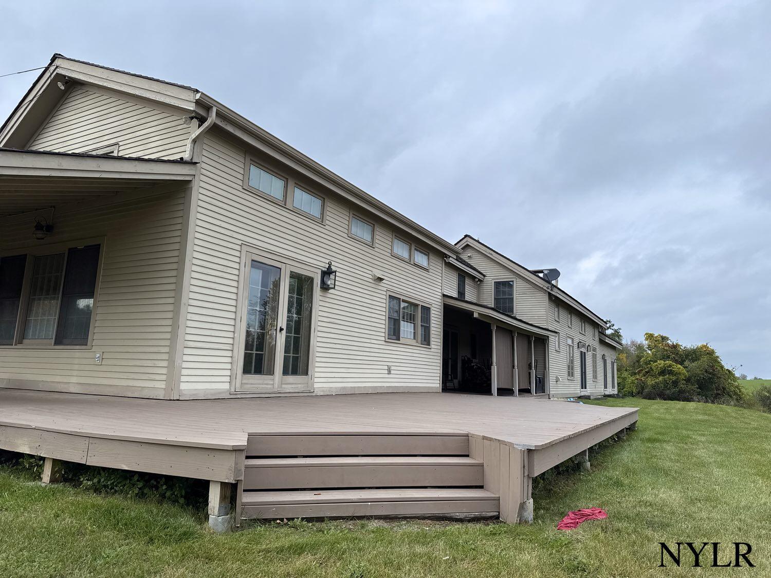 118 Middle Road Essex NY 12936
