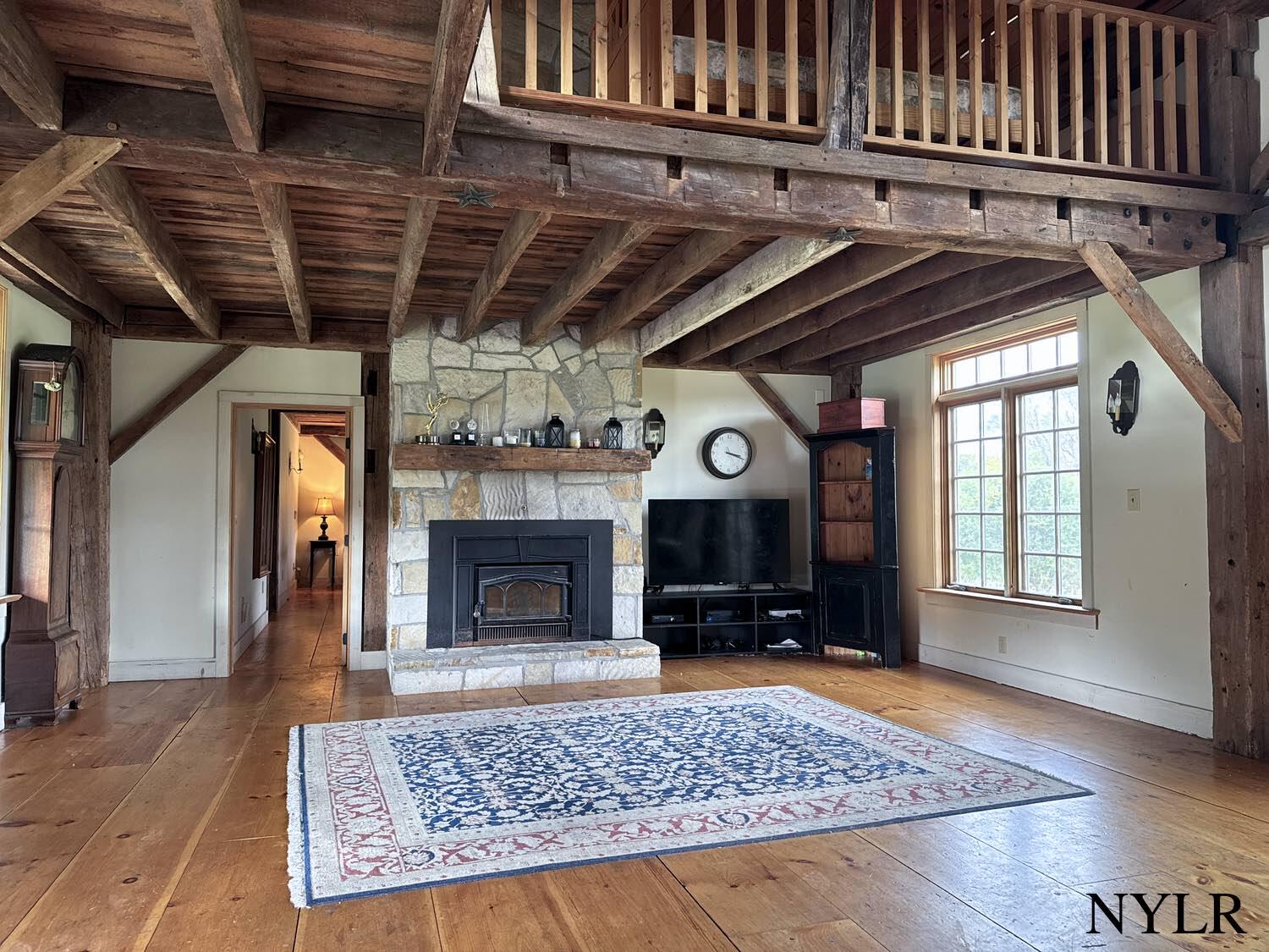 118 Middle Road Essex NY 12936