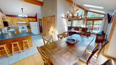 8 Evans Lane Lake Placid NY 12946