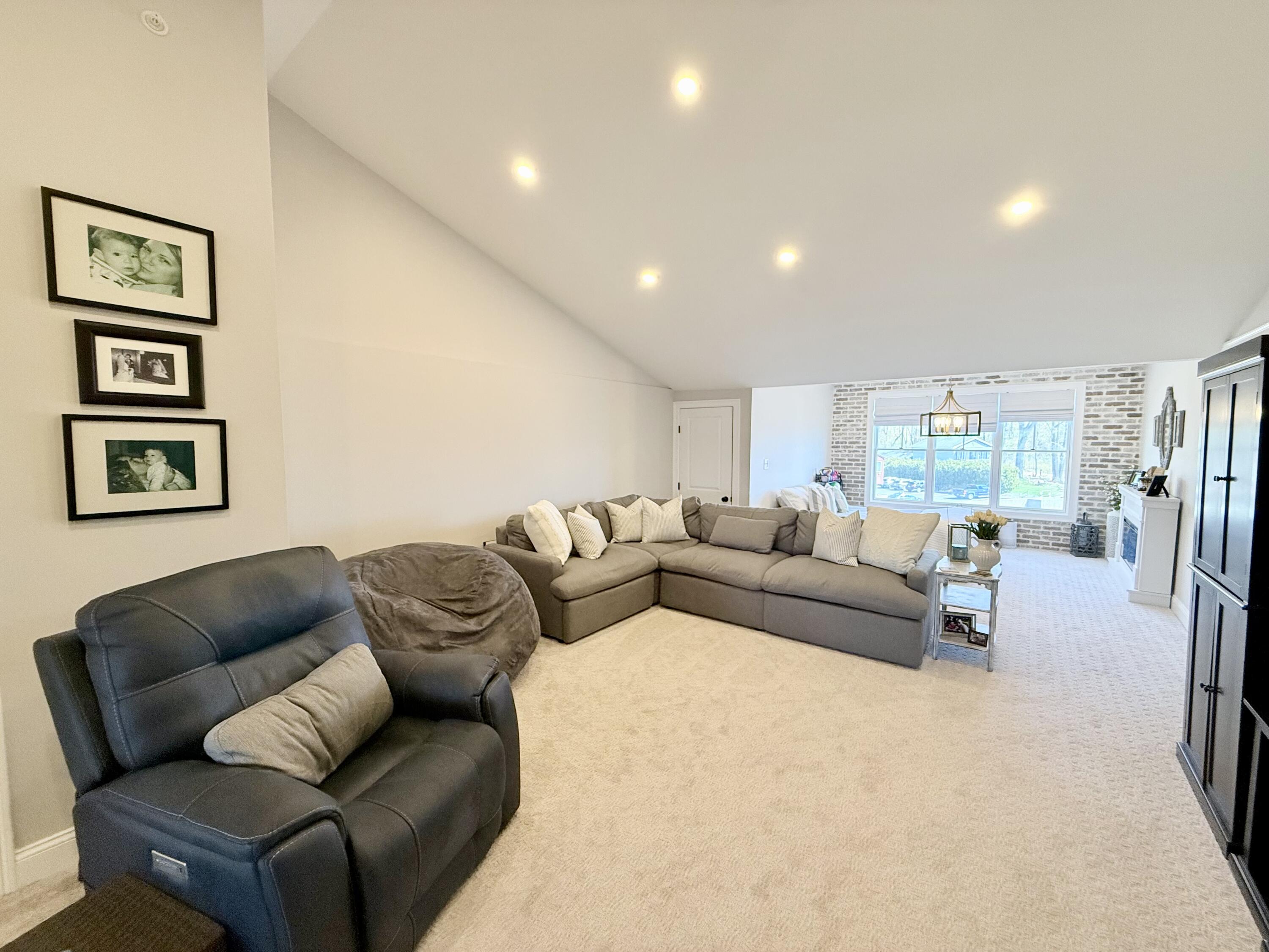 5 Lennox Way Plattsburgh NY 12901