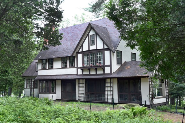 172 Park Avenue Saranac Lake NY 12983