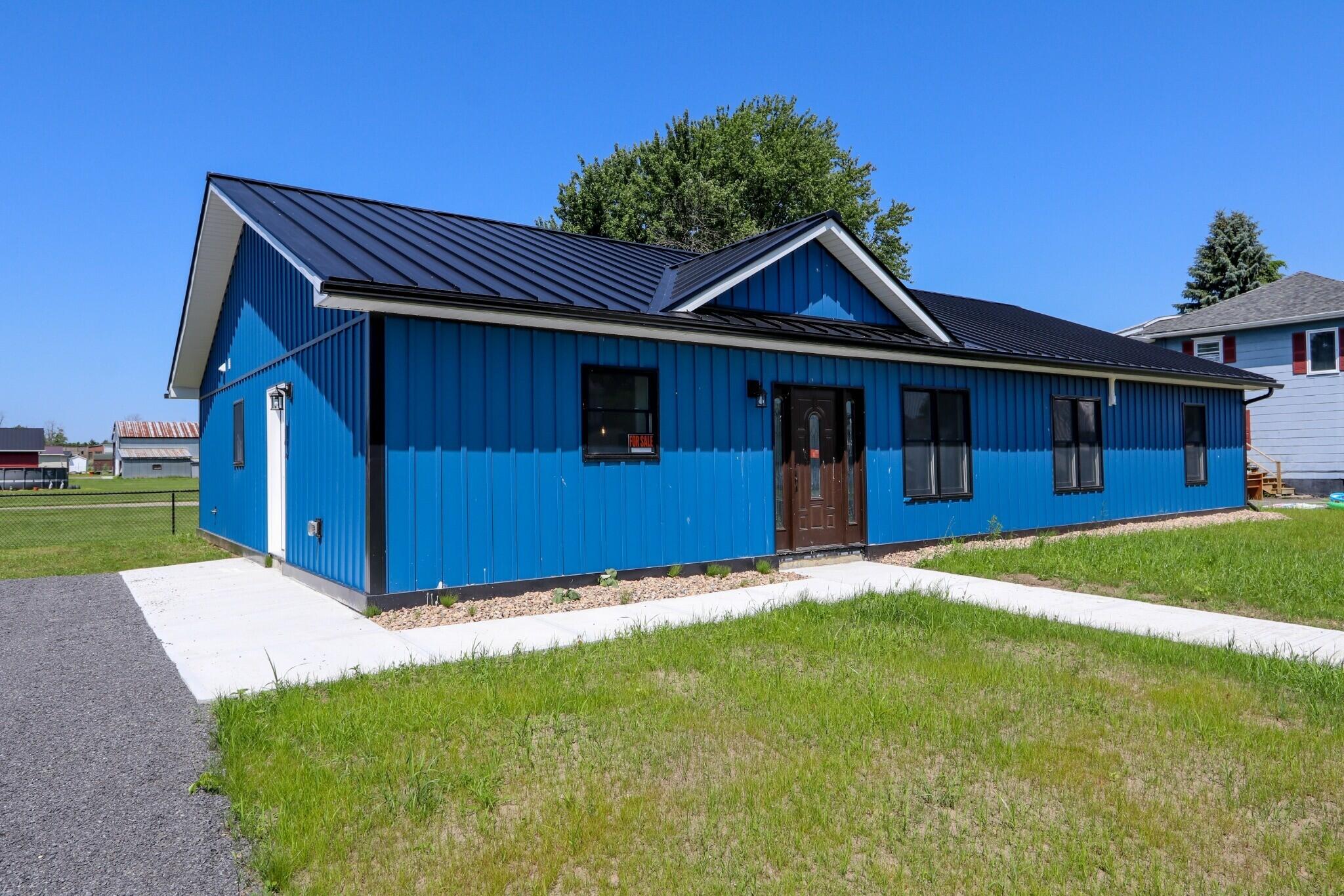 28 Delaware Street Rouses Point NY 12979