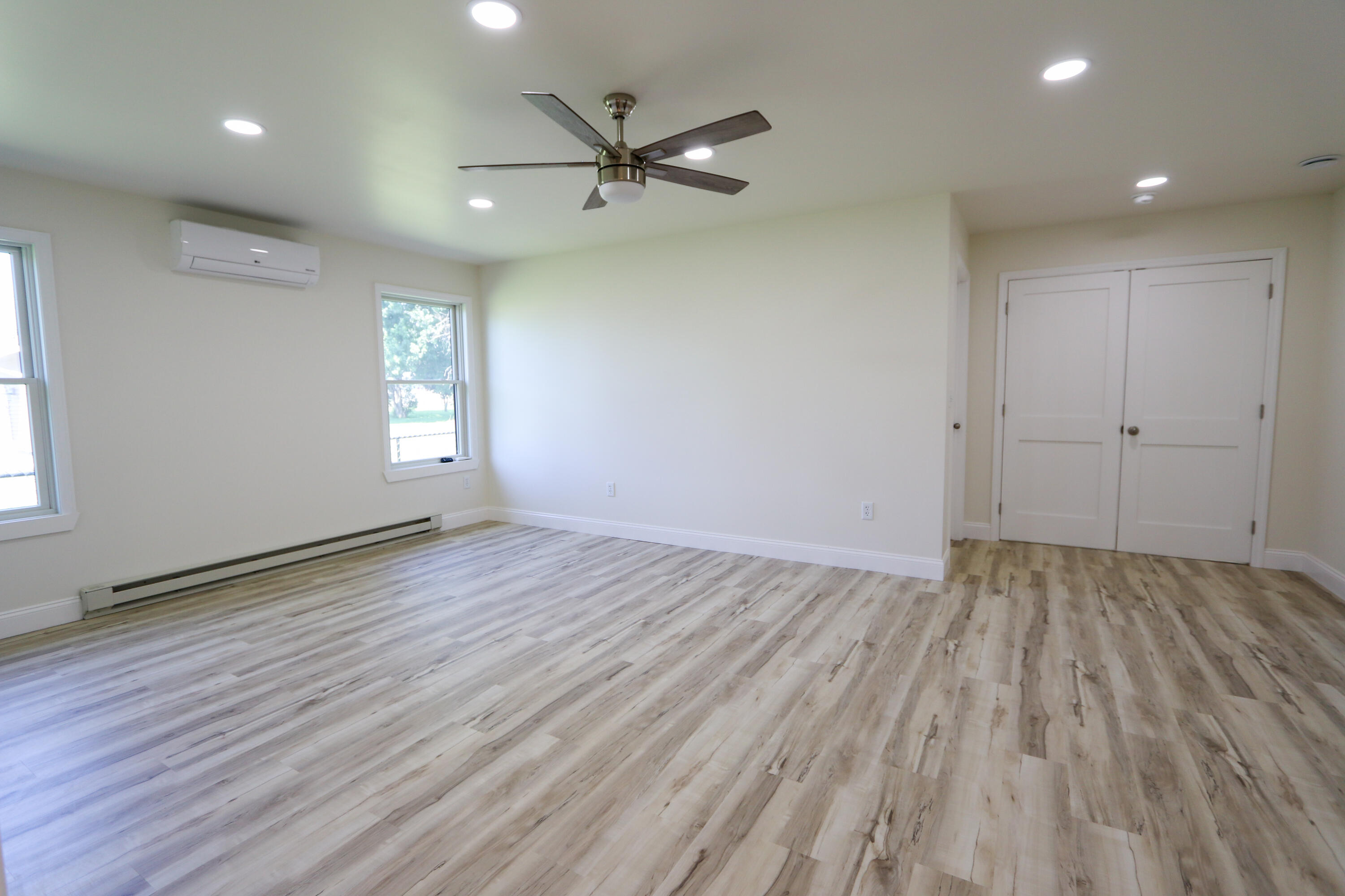 28 Delaware Street Rouses Point NY 12979