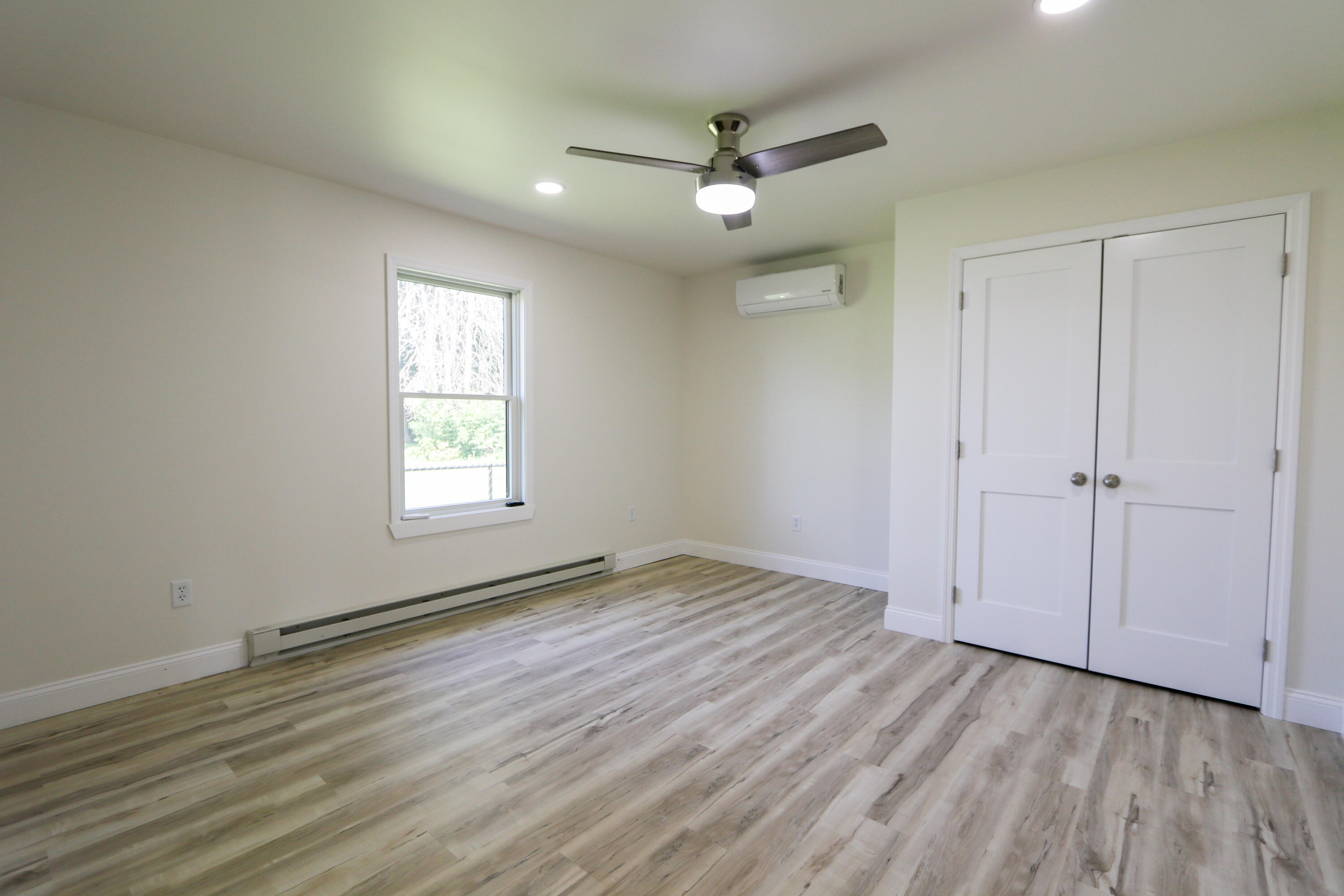 28 Delaware Street Rouses Point NY 12979