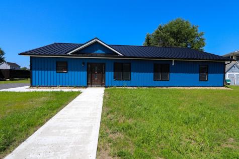 28 Delaware Street Rouses Point NY 12979