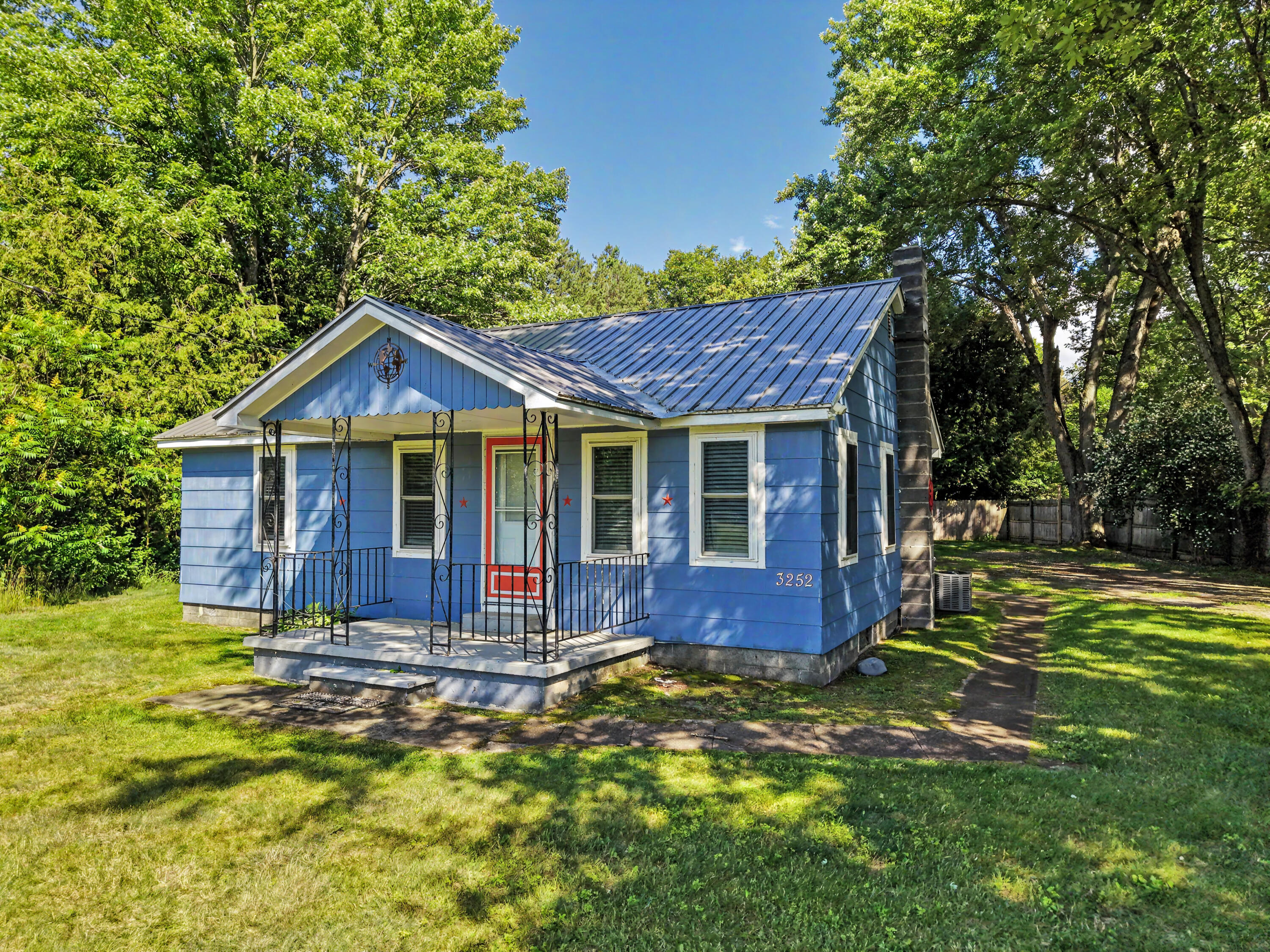 3252 U.s. 9 Peru NY 12972