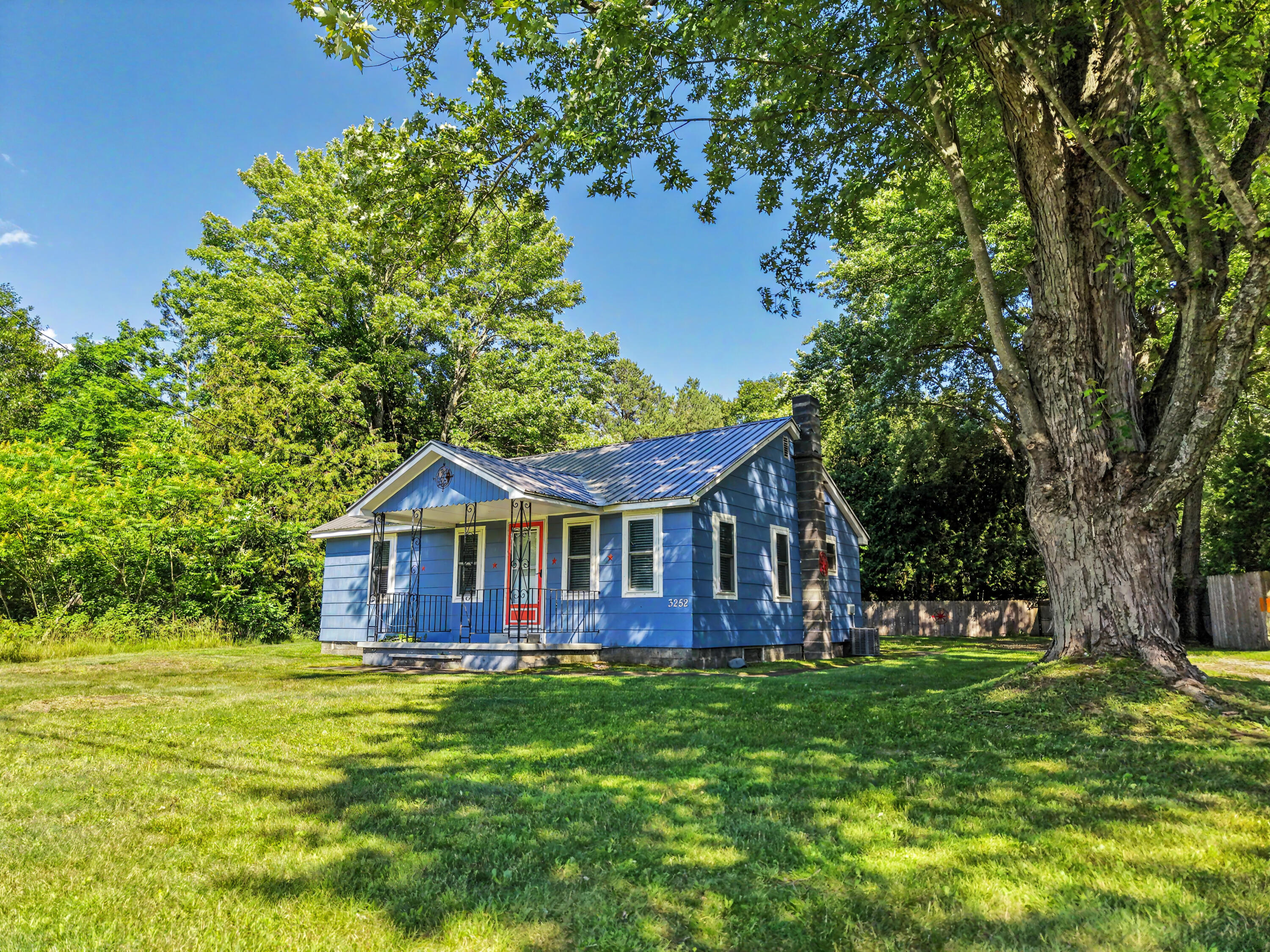 3252 U.s. 9 Peru NY 12972