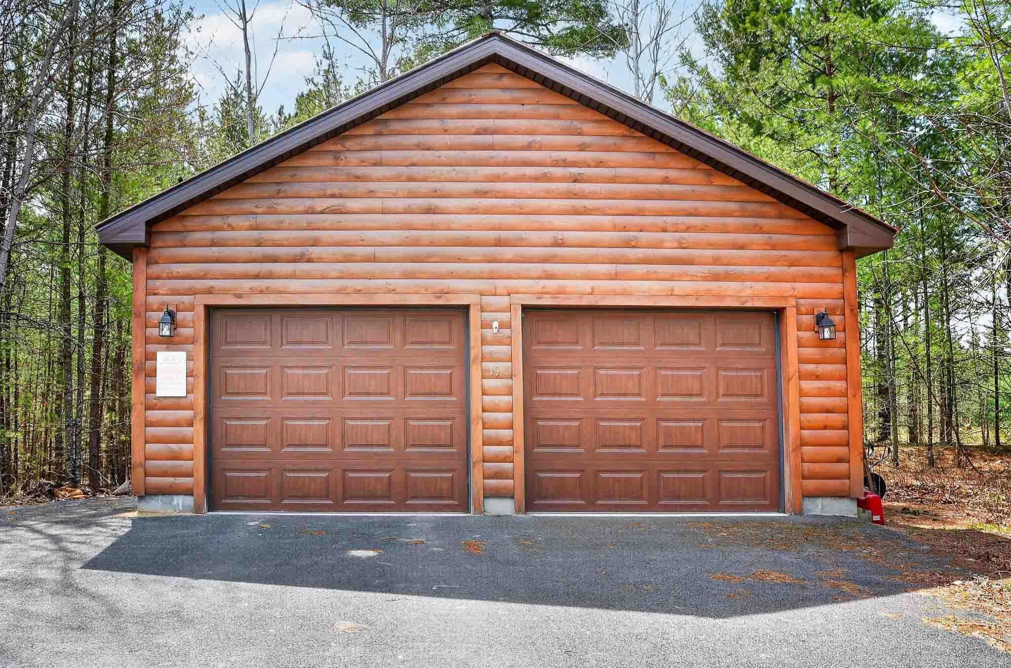 19 Huntington Avenue Morrisonville NY 12962