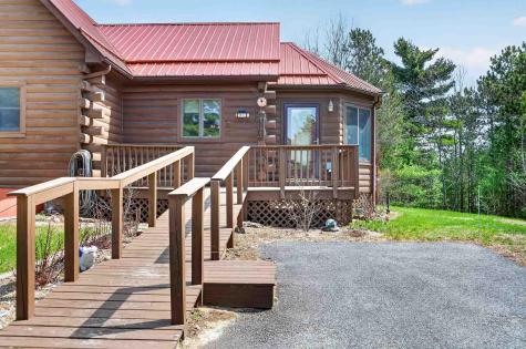 19 Huntington Avenue Morrisonville NY 12962