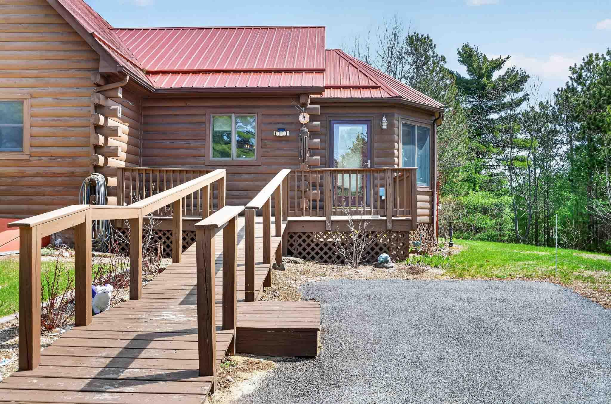 19 Huntington Avenue Morrisonville NY 12962