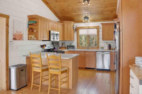 19 Huntington Avenue Morrisonville NY 12962