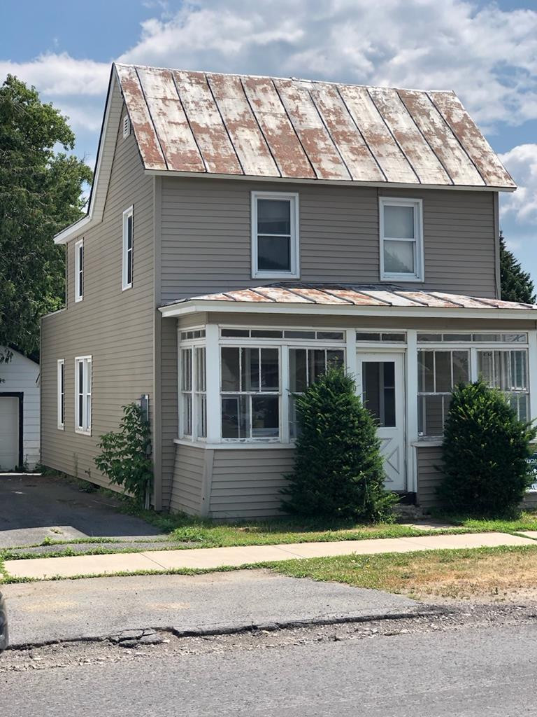 29 Maple Street Rouses Point NY 12979