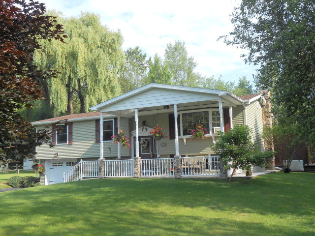 19 Rosbo Lane Morrisonville NY 12962