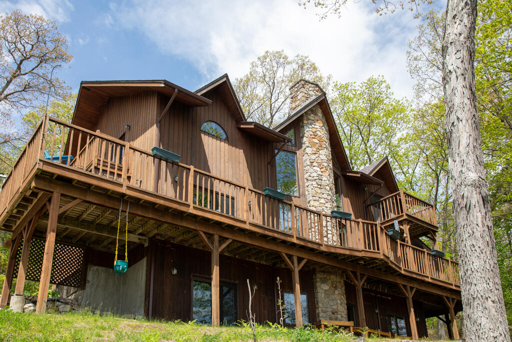 24 Gilbert Cameron Lane Keeseville NY 12944