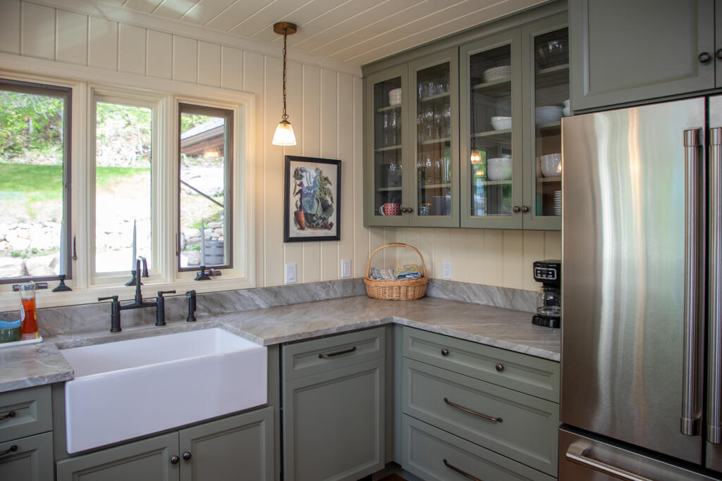 24 Gilbert Cameron Lane Keeseville NY 12944
