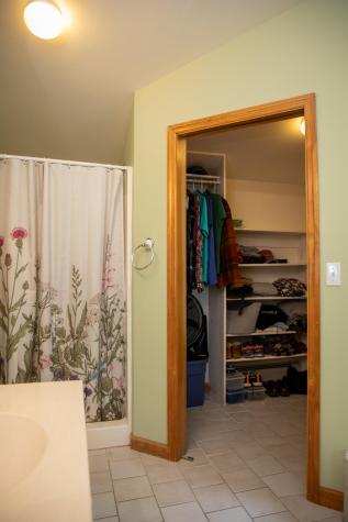 24 Gilbert Cameron Lane Keeseville NY 12944