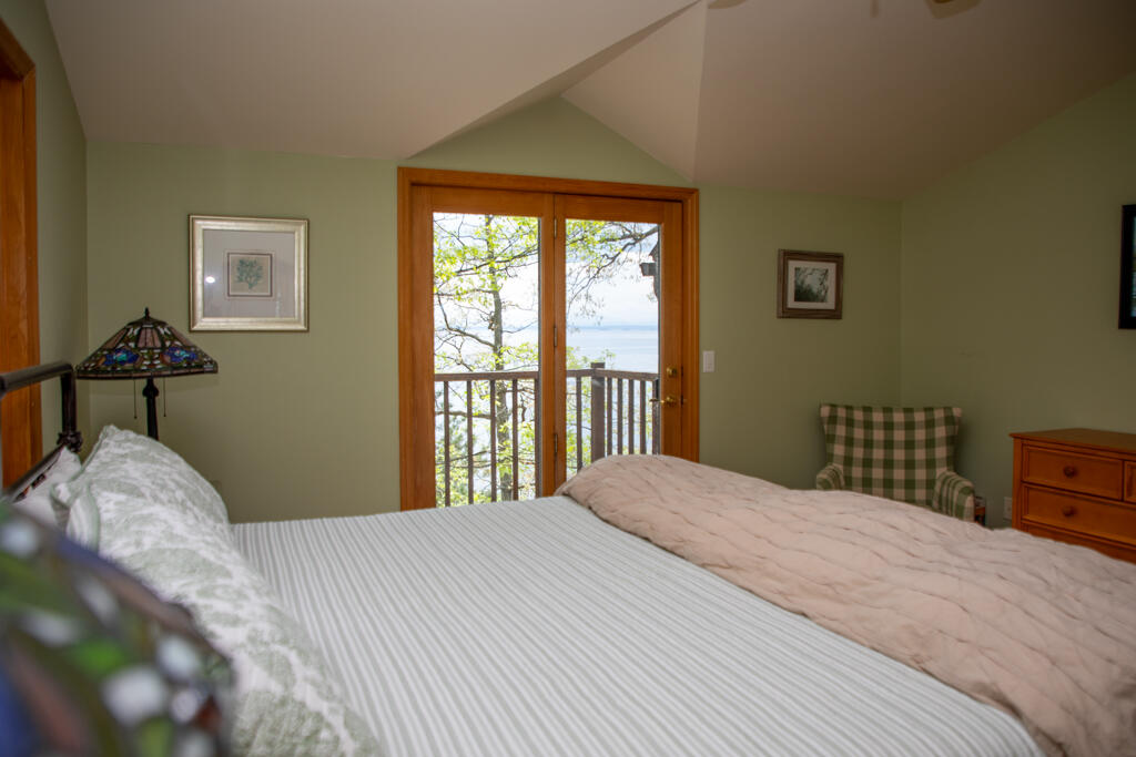 24 Gilbert Cameron Lane Keeseville NY 12944