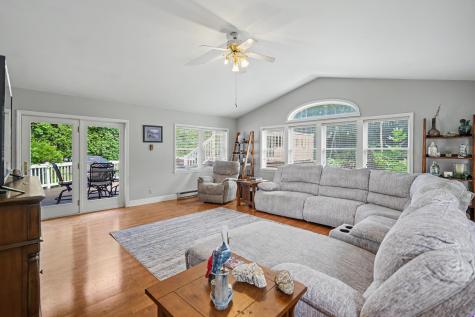 11 Trafalgar Drive Plattsburgh NY 12901