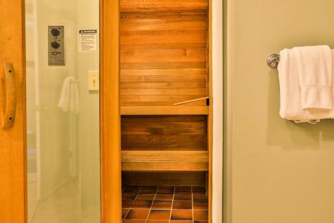 37 Dunn Way Lake Placid NY 12946