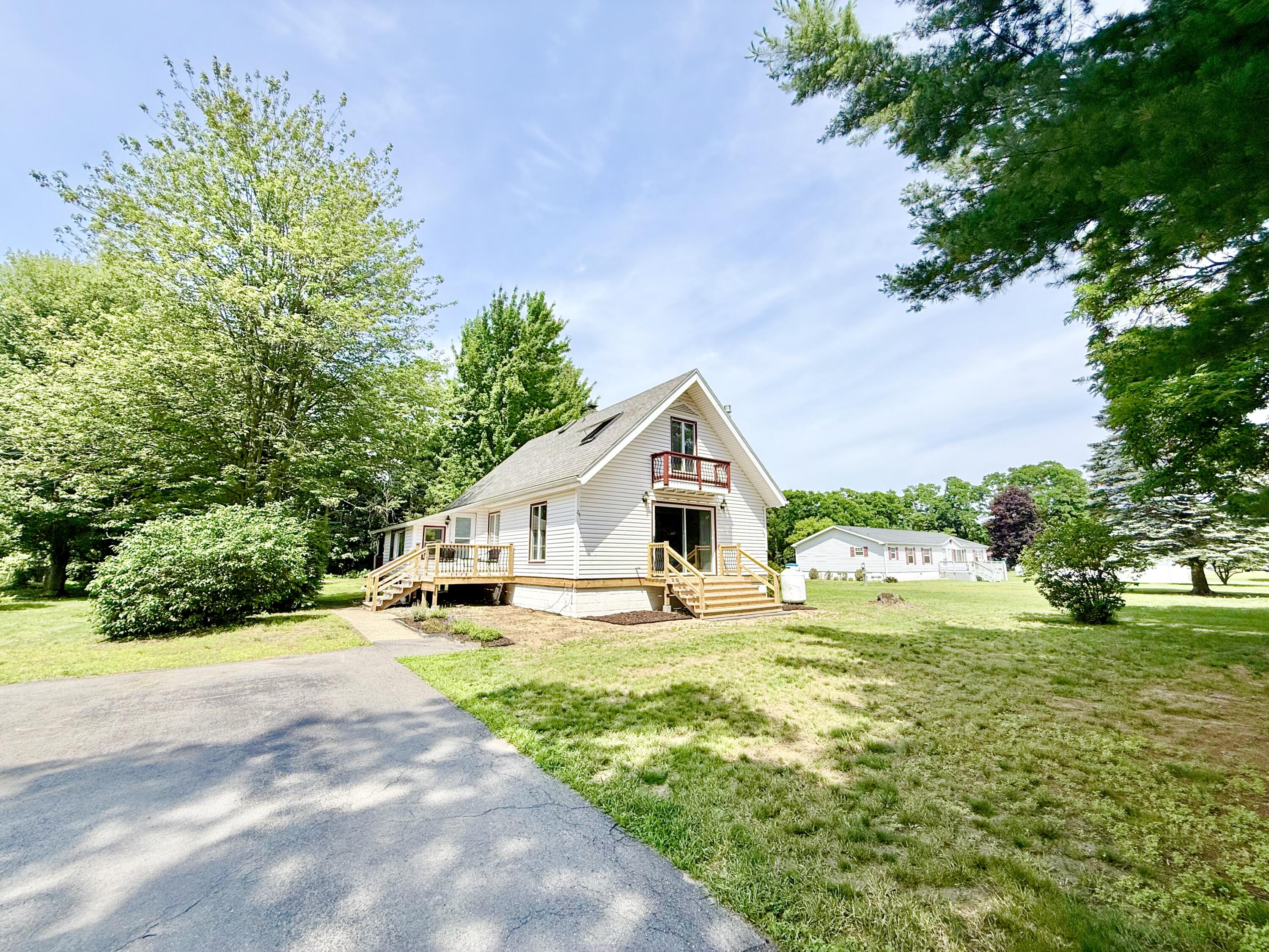 24 Locust Lane Keeseville NY 12944
