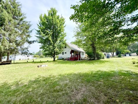 24 Locust Lane Keeseville NY 12944