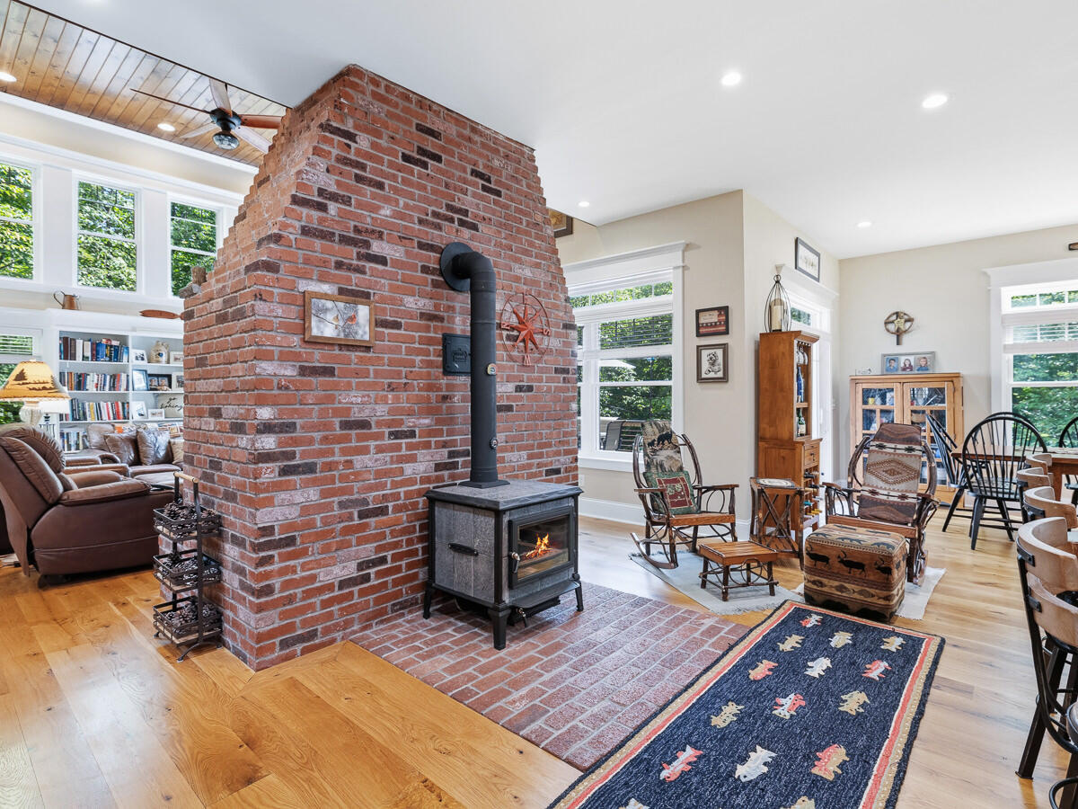 163 Mountain View Lane Wilmington NY 12997