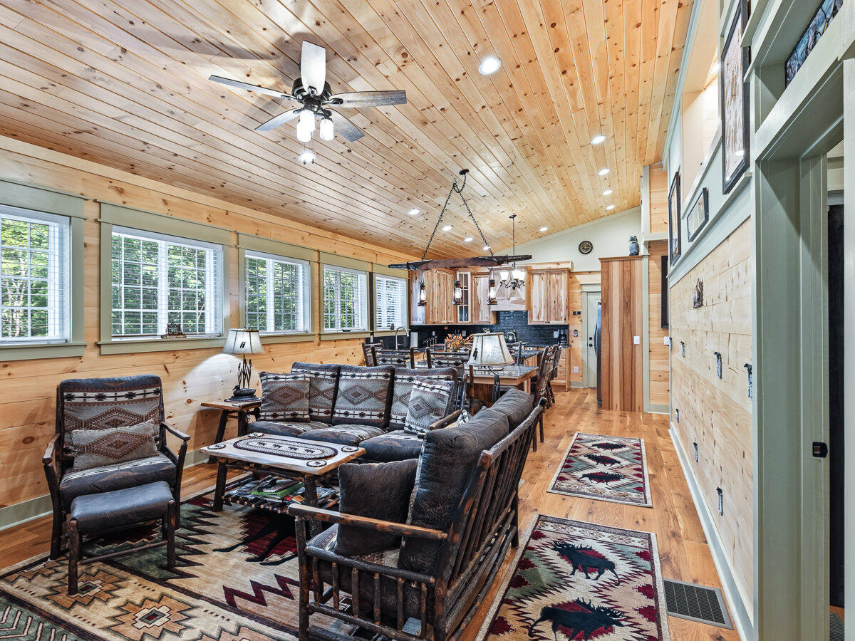163 Mountain View Lane Wilmington NY 12997