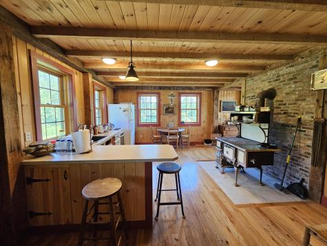 31 Block House Road Essex NY 12936
