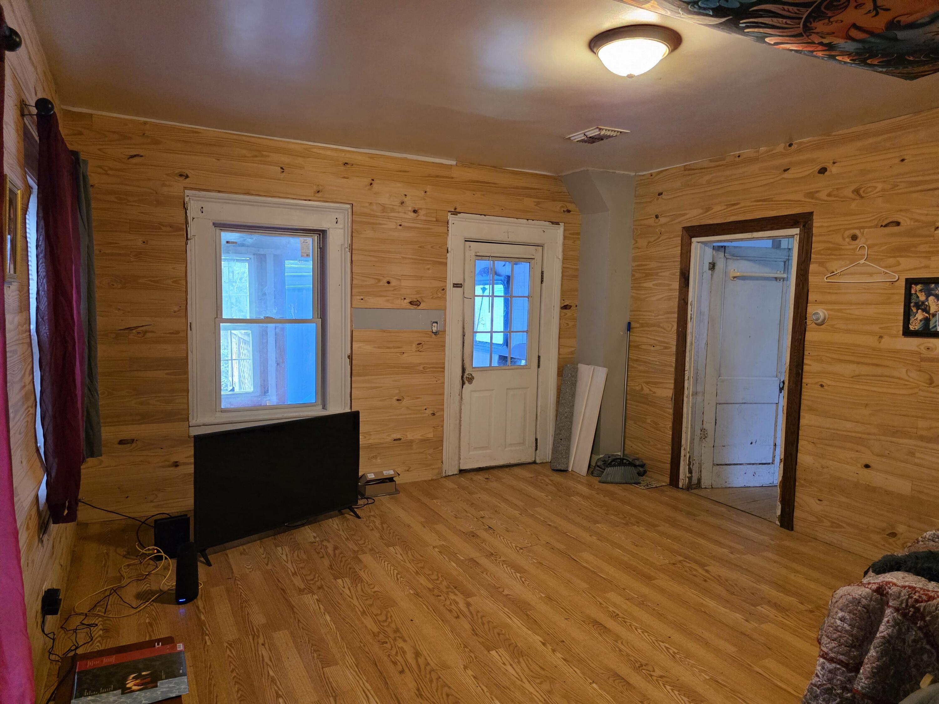 1 Moore Lane Keeseville NY 12944