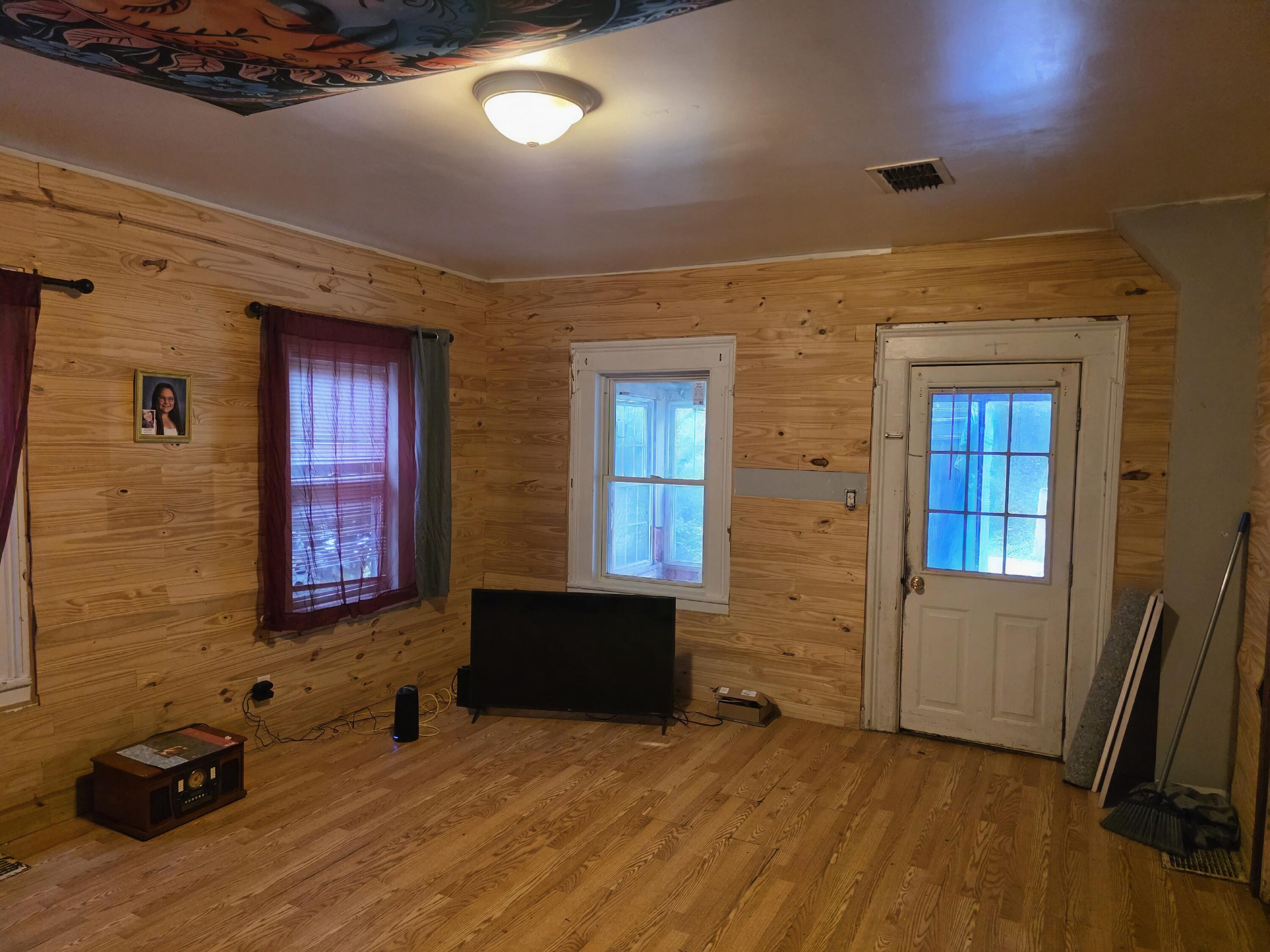1 Moore Lane Keeseville NY 12944