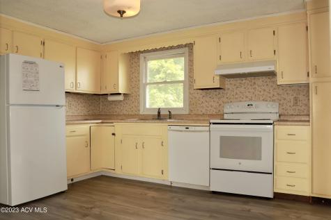 660 River Road Peru NY 12972
