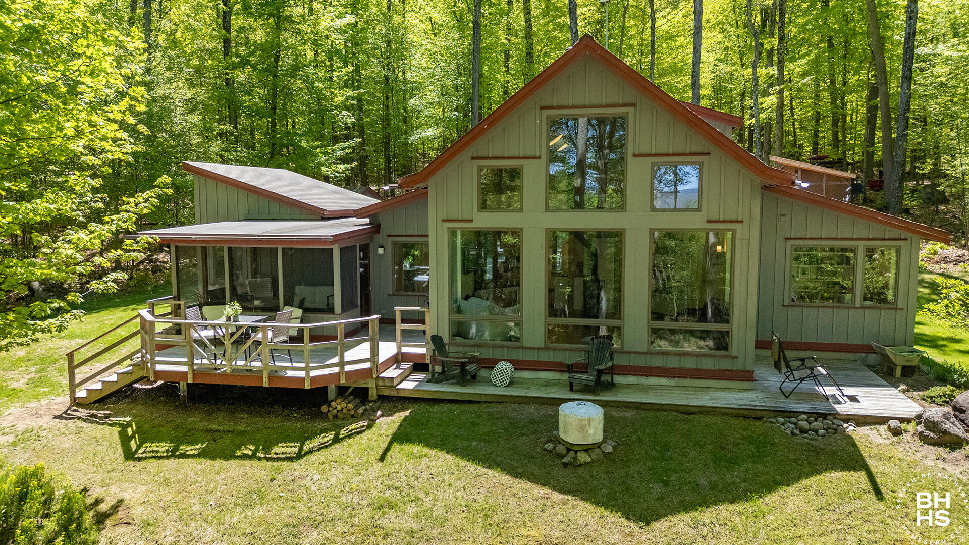 32 Corliss Point Way Keene NY 12942