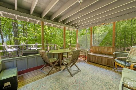 32 Corliss Point Way Keene NY 12942