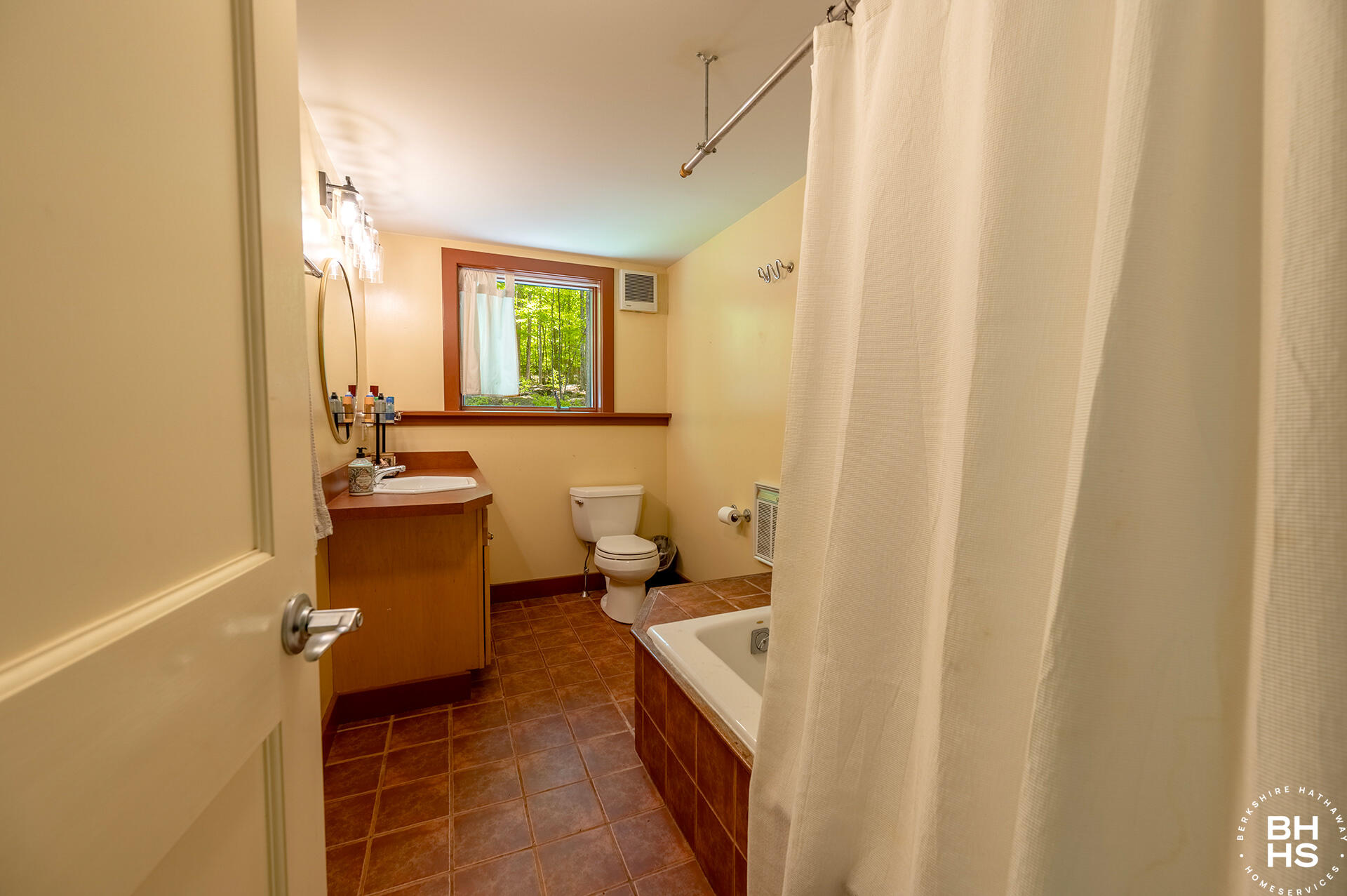 32 Corliss Point Way Keene NY 12942