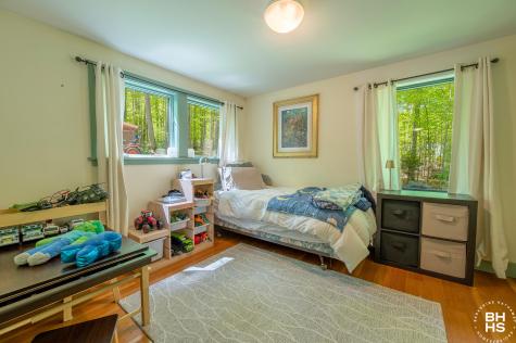 32 Corliss Point Way Keene NY 12942