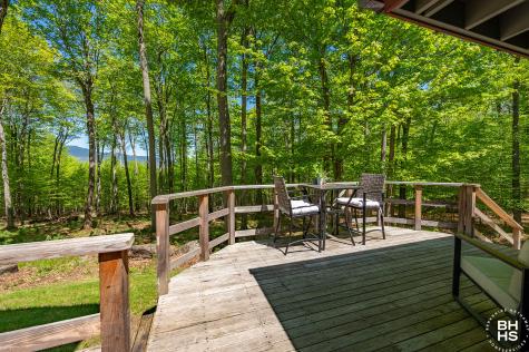 32 Corliss Point Way Keene NY 12942