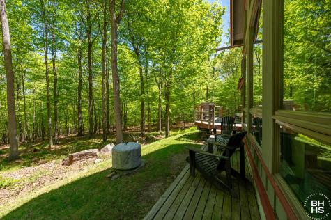 32 Corliss Point Way Keene NY 12942